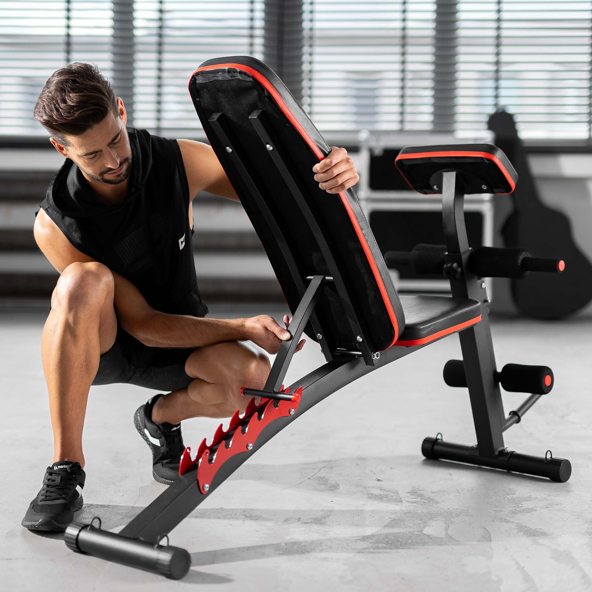 Hop-Sport Hantelbank mit Curlpult, verstellbar in 6 Neigungswinkel, inkl. Beinstrecker & Expander, Multifunktions-Trainingsbank für Zuhause, 220 kg Max. Belastbarkeit